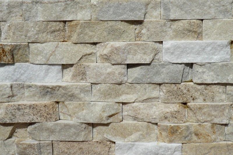 Натуральный облицовочный камень Cream Quartzite 40C, Экостоун
